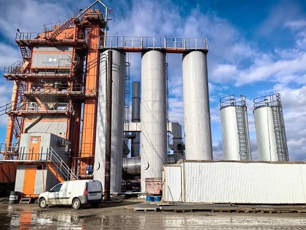 Things that are not allowed in asphalt mixing equipment_1